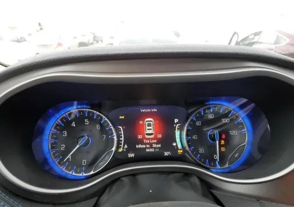 Chrysler Pacifica cena 69999 przebieg: 138892, rok produkcji 2021 z Nowogród małe 79